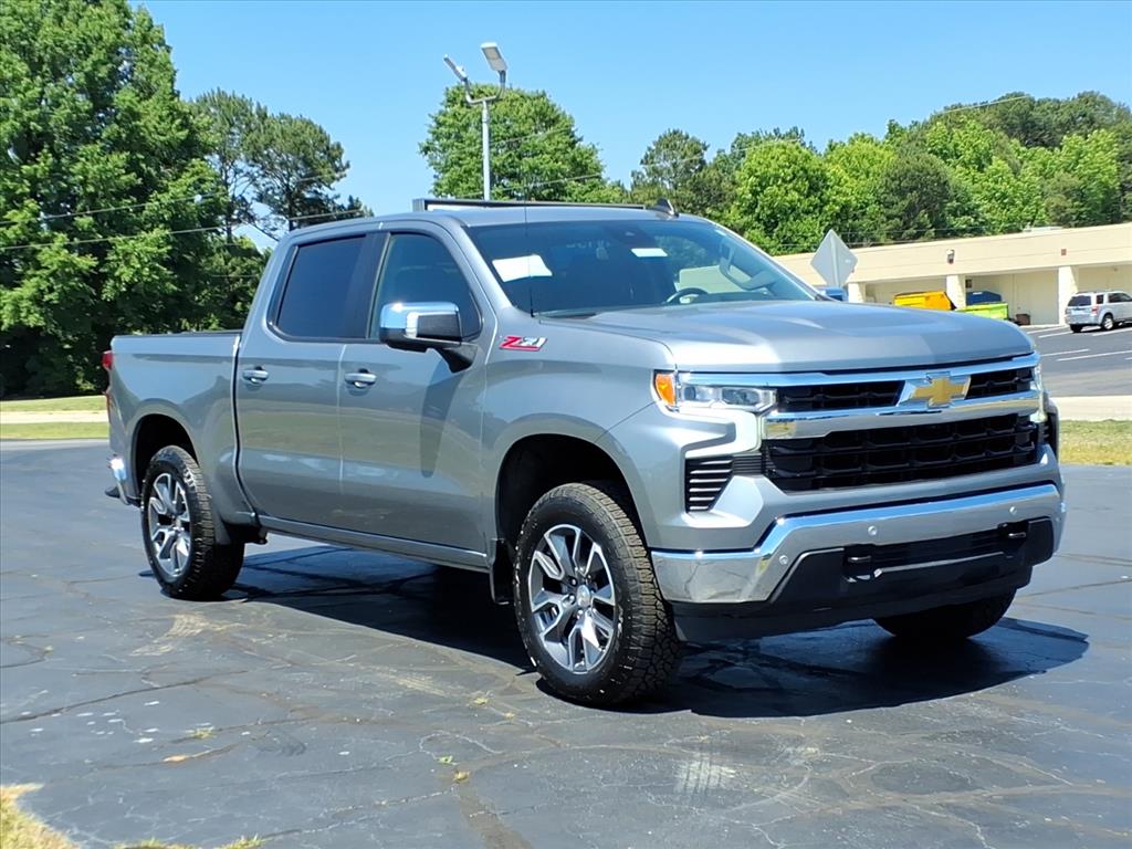 2025 Chevrolet Silverado 1500 LT 4X4 Crew Cab Short Box's photo