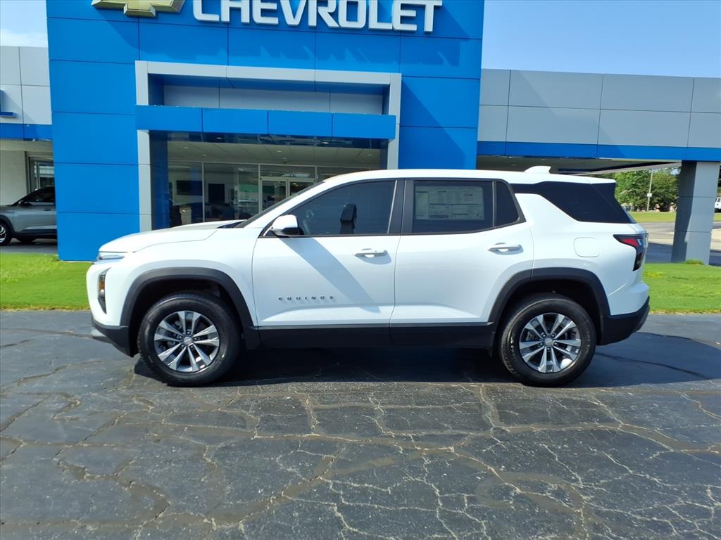 2027 Chevrolet Equinox LT - Photo 7