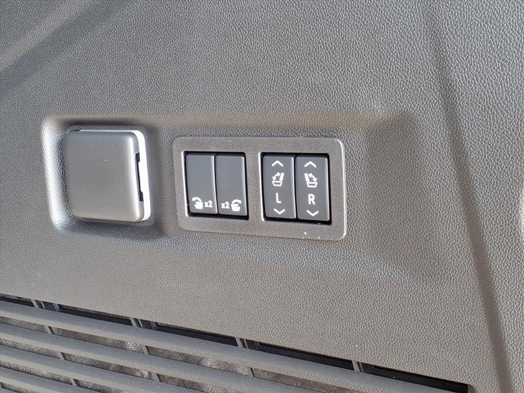 2026 Chevrolet Tahoe Premier - Photo 8