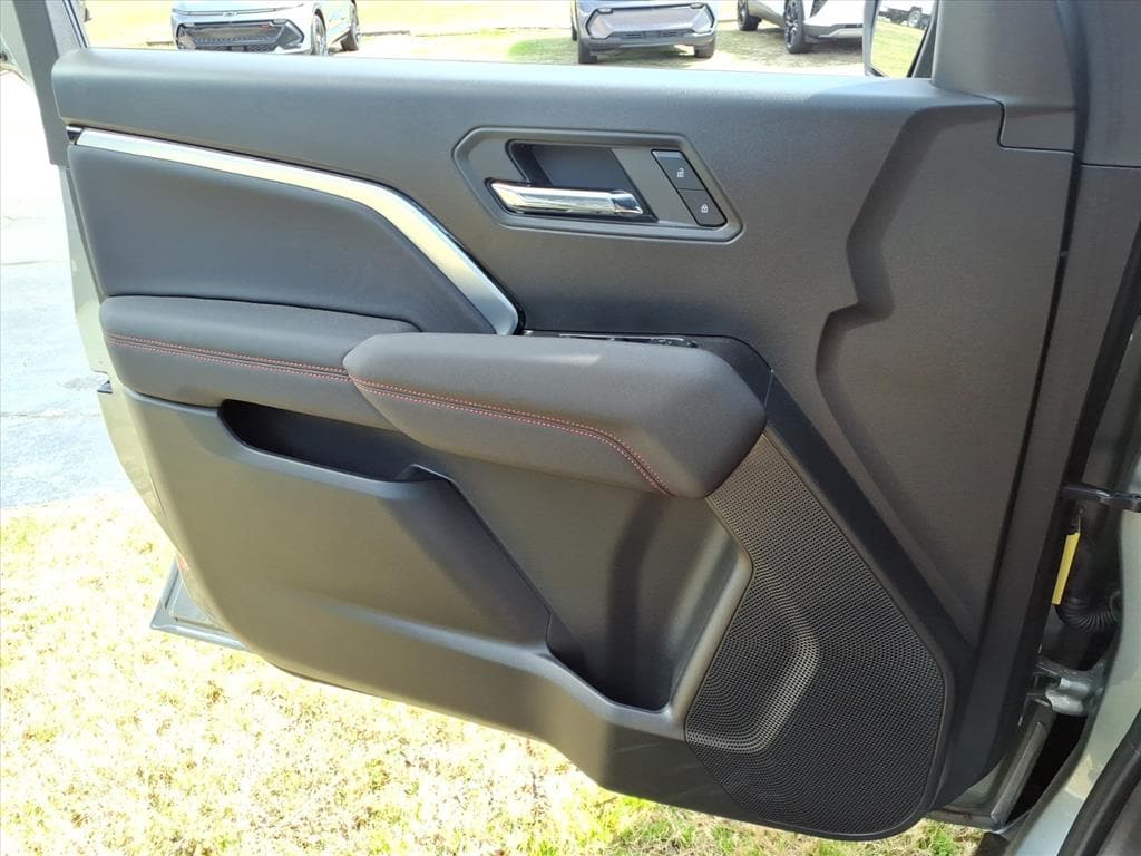 2025 Chevrolet Colorado Z71 - Photo 30
