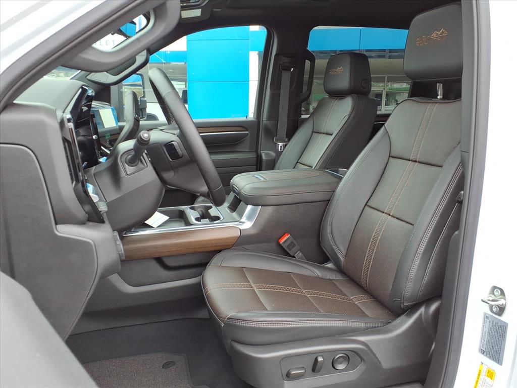 2025 Chevrolet Silverado 2500 HD High Country - Photo 12