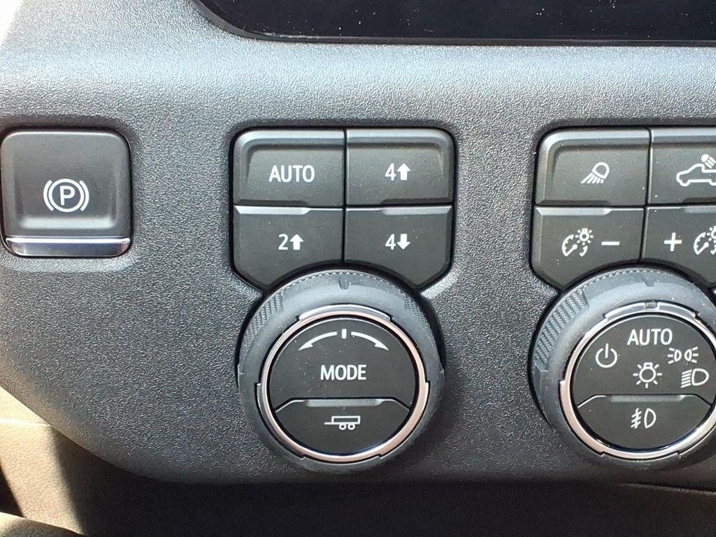 2026 Chevrolet Silverado 1500 LTZ - Photo 33
