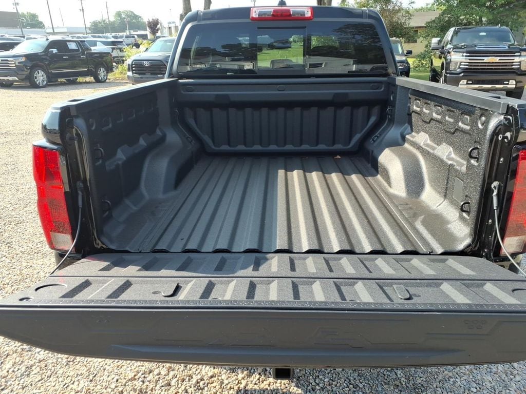 2026 Chevrolet Colorado Work Truck - Photo 8
