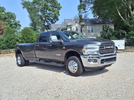 2024 Ram 3500 Laramie Crew Cab 4x4 8 Box Truck