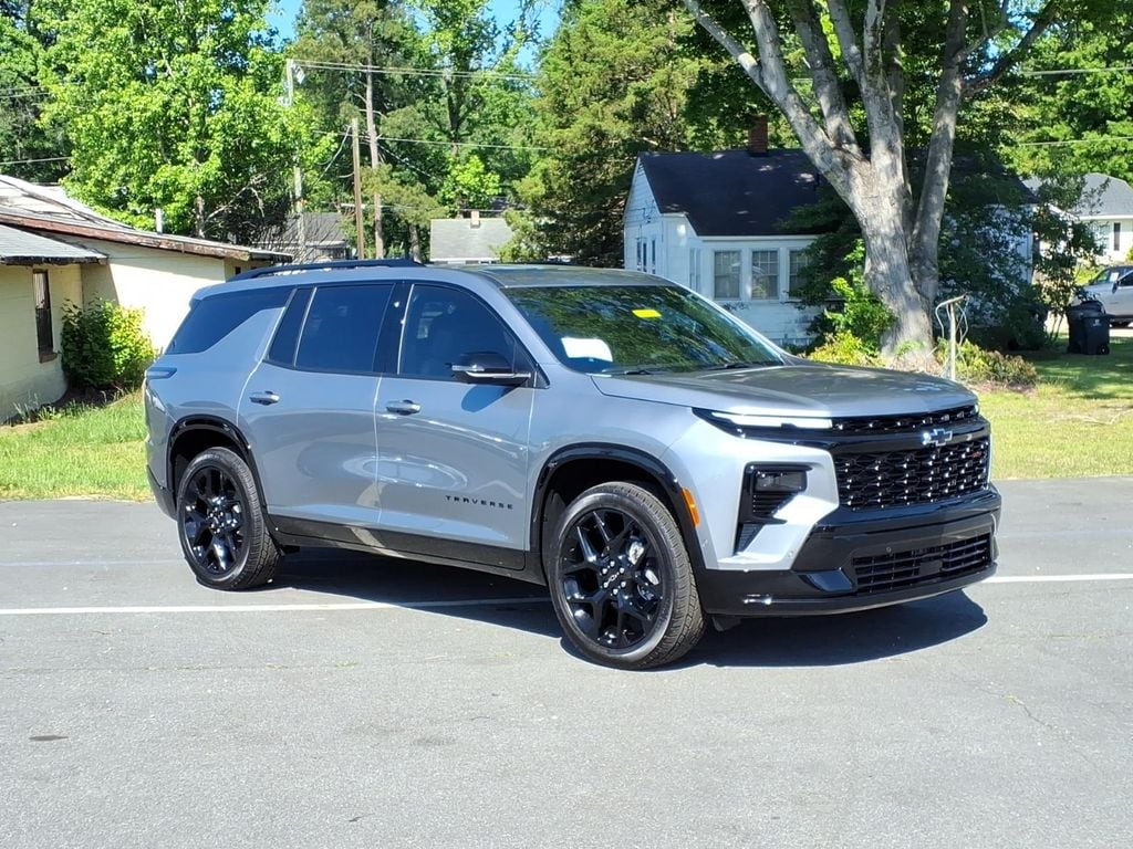 2026 Chevrolet Traverse FWD RS's photo