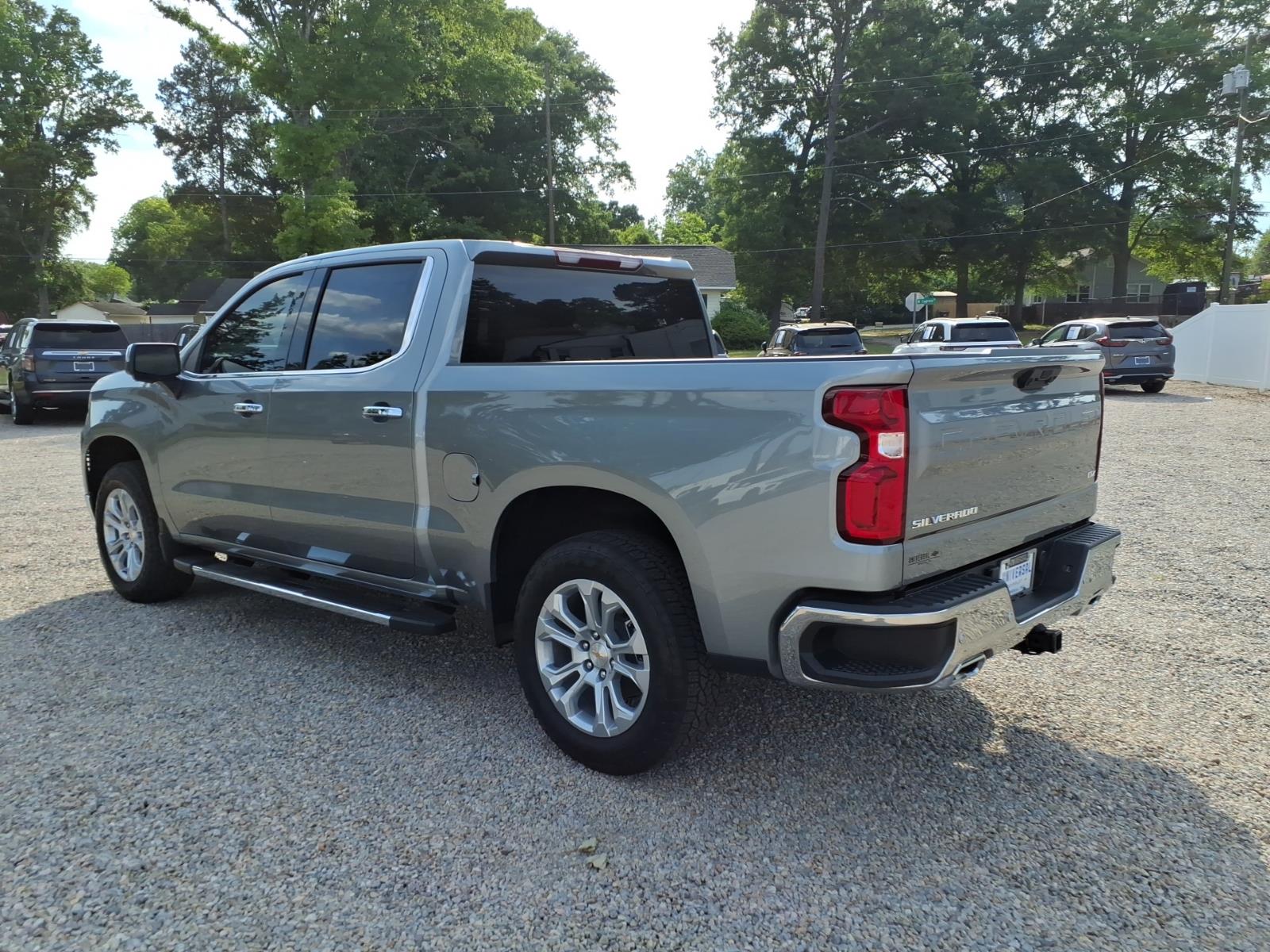 2026 Chevrolet Silverado 1500 LTZ - Photo 5