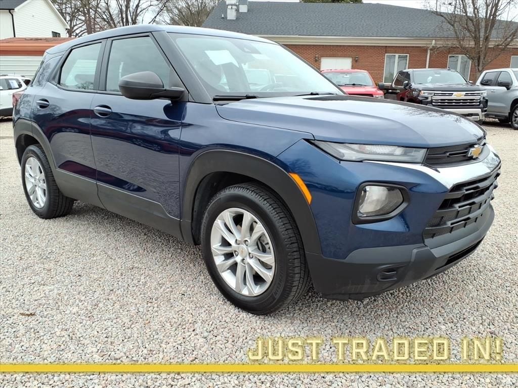 2022 Chevrolet Trailblazer LS's photo