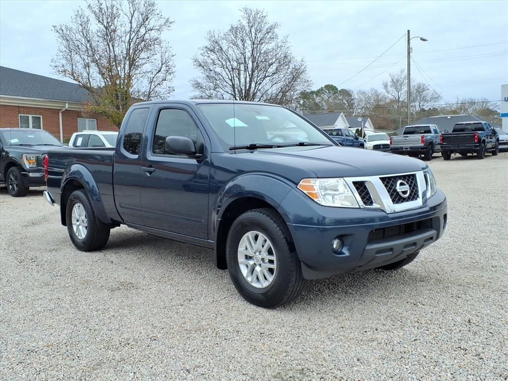 2021 Nissan Frontier SV's photo