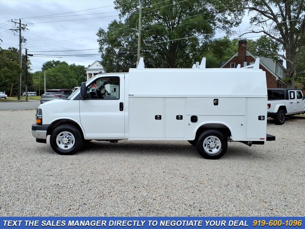 New 2025 Chevrolet Express Cutaway 3500 1WT Cutaway Van