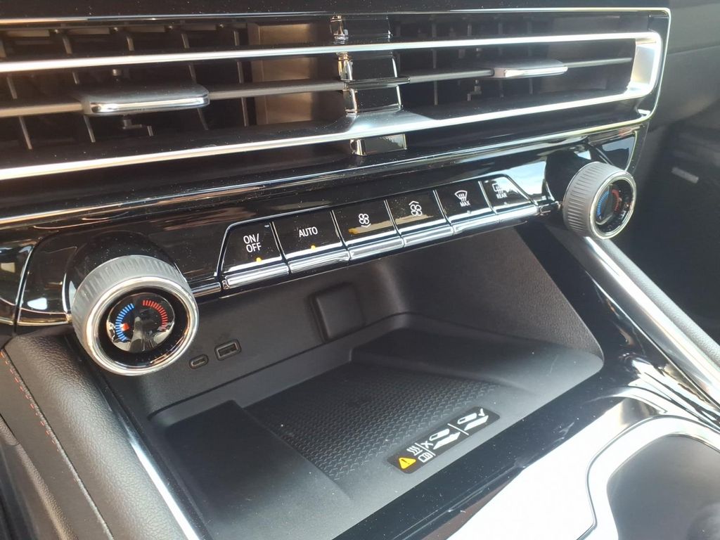2026 Chevrolet Traverse Z71 - Photo 22