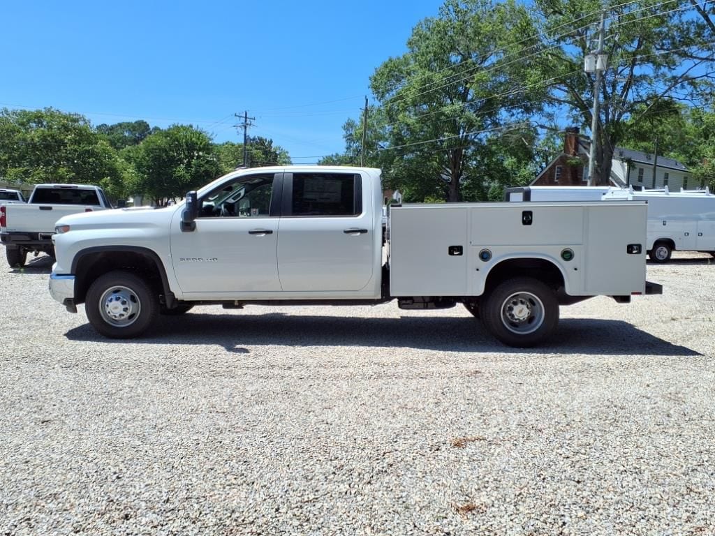 New 2025 Chevrolet Silverado 3500 HD Chassis Cab Work Truck Truck