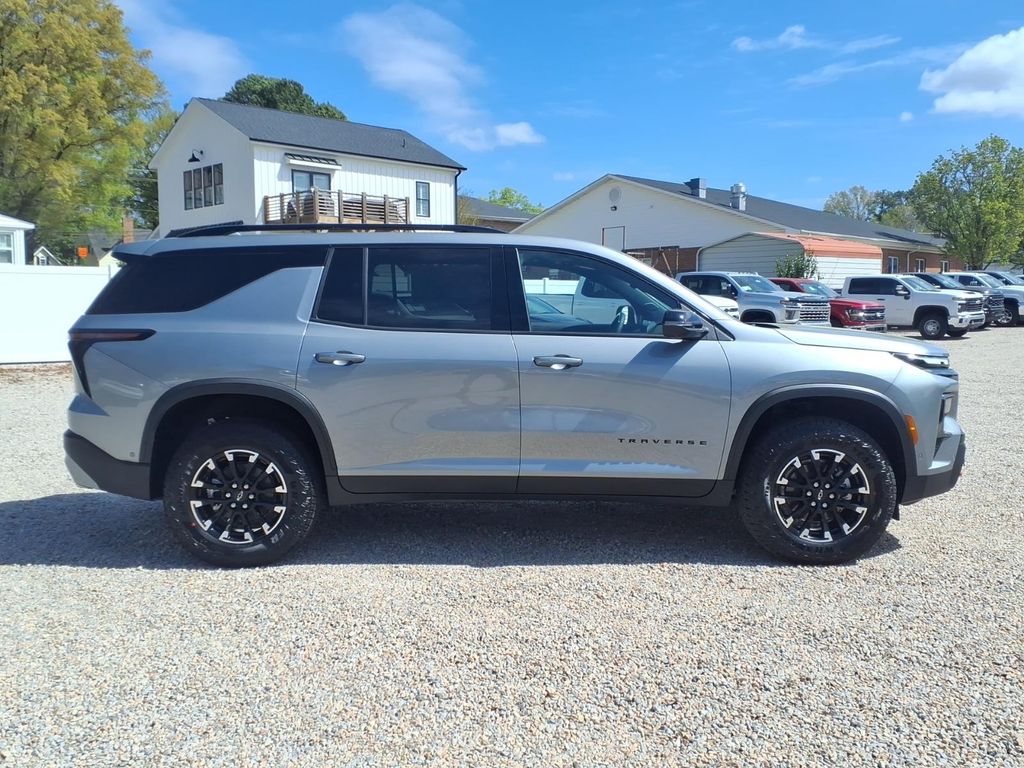 2026 Chevrolet Traverse Z71 - Photo 10