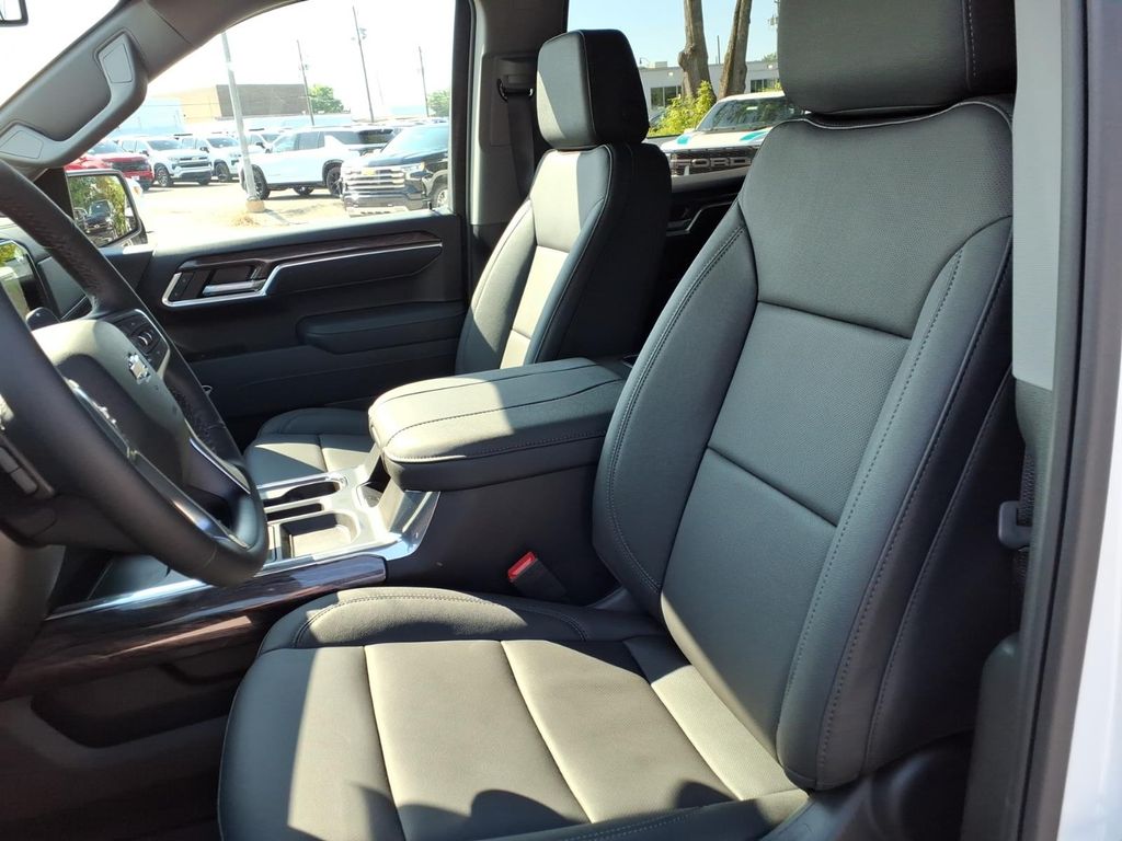 2026 Chevrolet Silverado 1500 LTZ - Photo 21