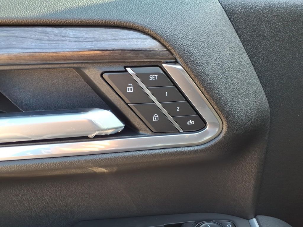 2026 Chevrolet Silverado 1500 LTZ - Photo 19