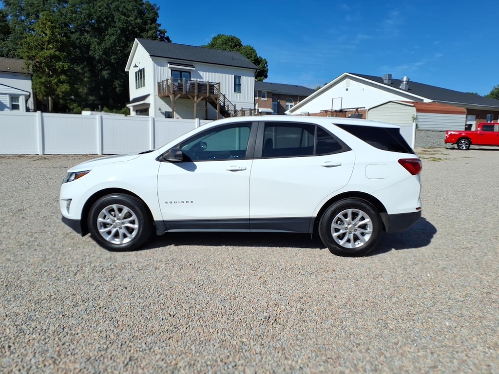 Used 2020 Chevrolet Equinox LS SUV
