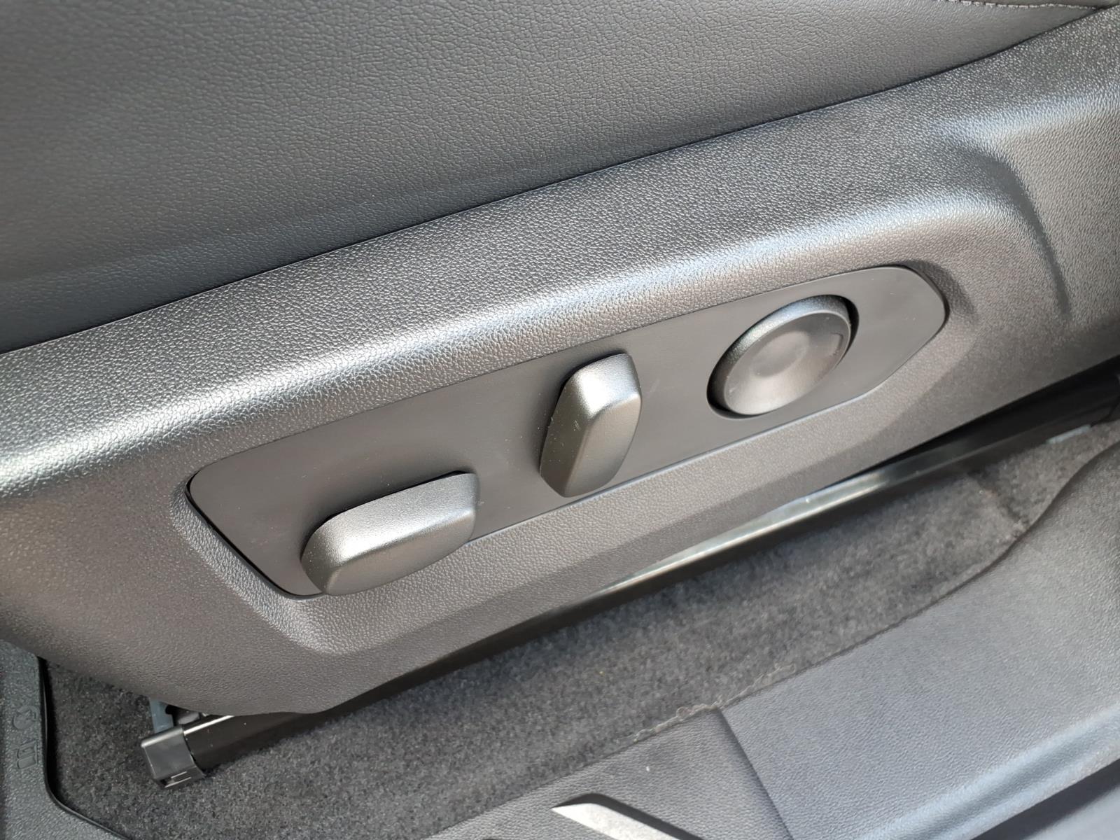 2026 Chevrolet Colorado Trail Boss - Photo 18