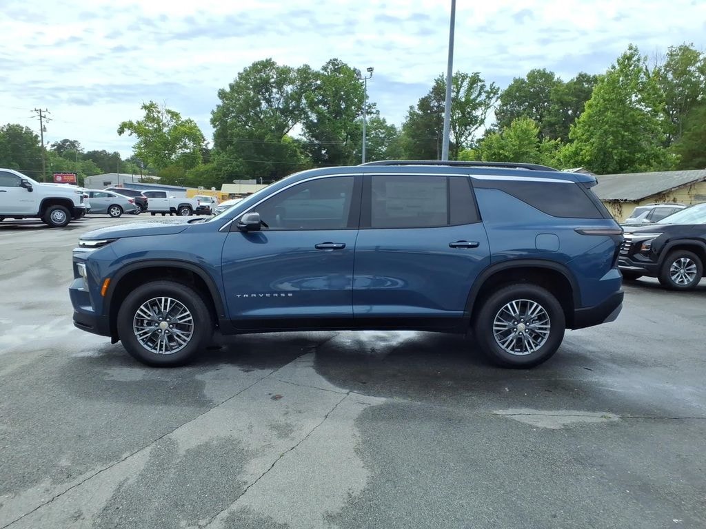New 2026 Chevrolet Traverse LT SUV