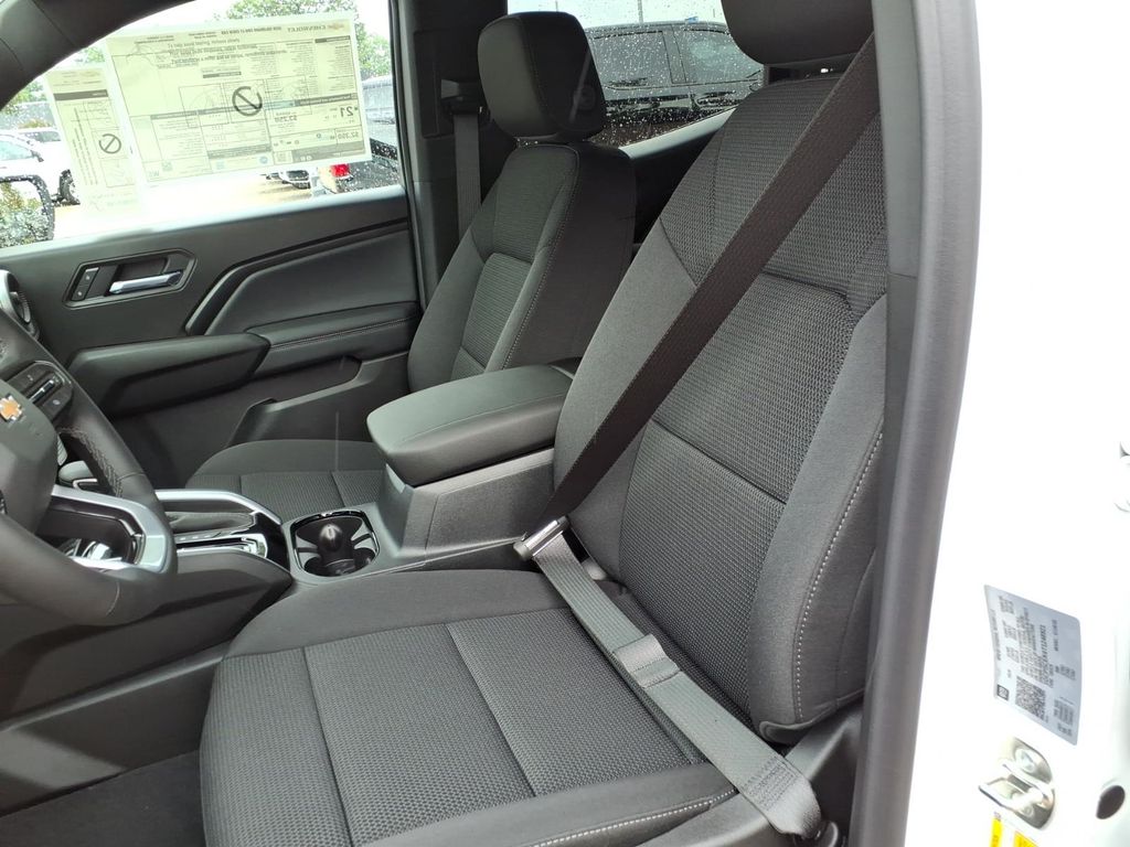 2026 Chevrolet Colorado LT - Photo 17