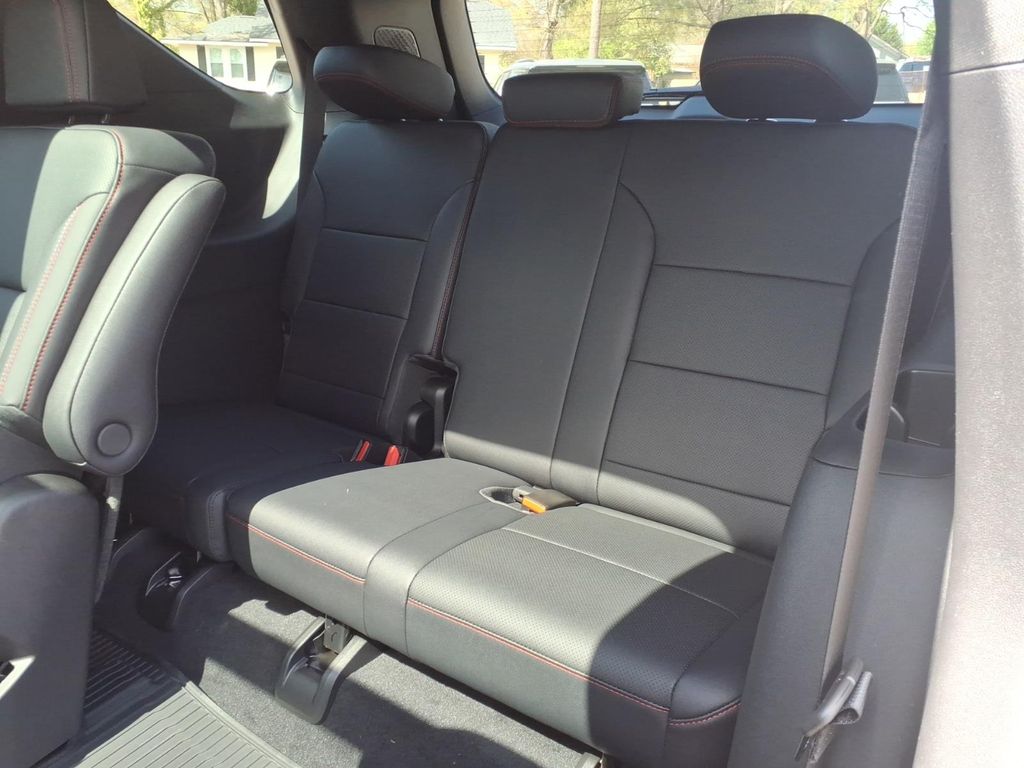 2026 Chevrolet Traverse Z71 - Photo 12