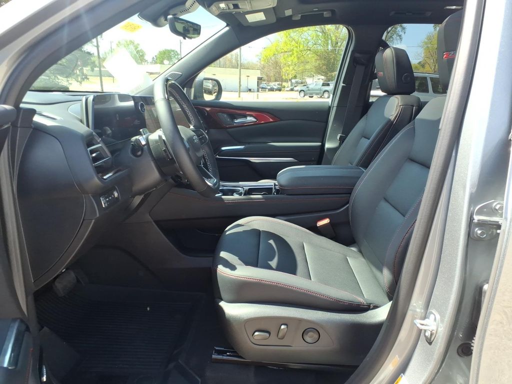 2026 Chevrolet Traverse Z71 - Photo 18