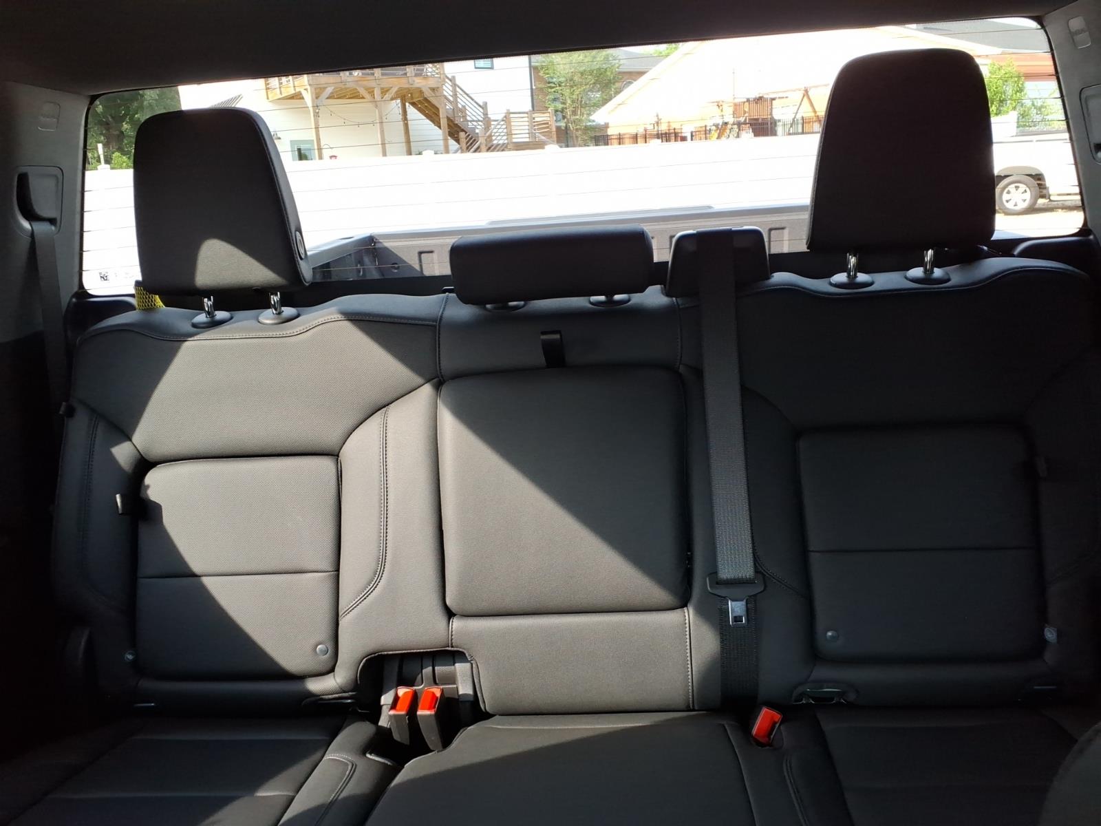 2026 Chevrolet Silverado 1500 LTZ - Photo 24