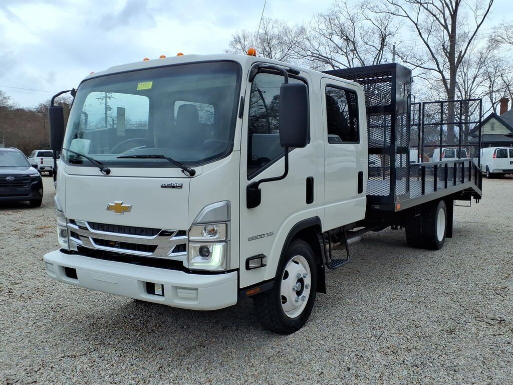 New 2025 Chevrolet Low Cab Forward 5500 XG Base Truck