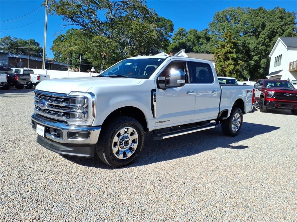 Used 2024 Ford F-250 Lariat Truck