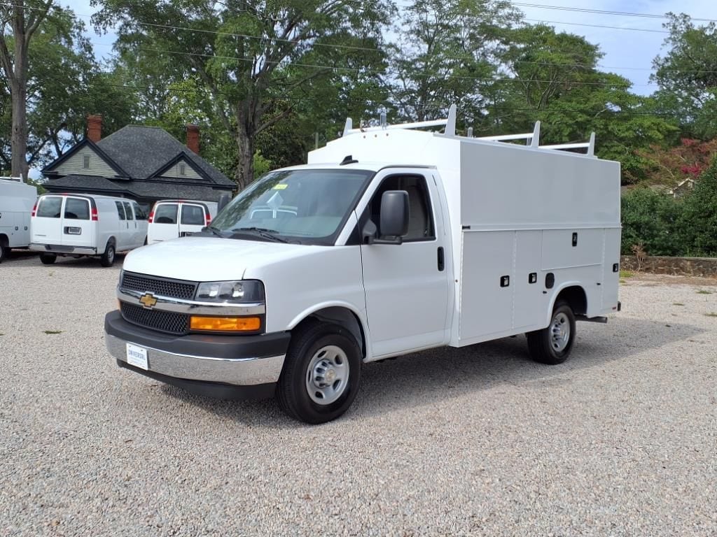 New 2025 Chevrolet Express Cutaway 3500 1WT Cutaway Van