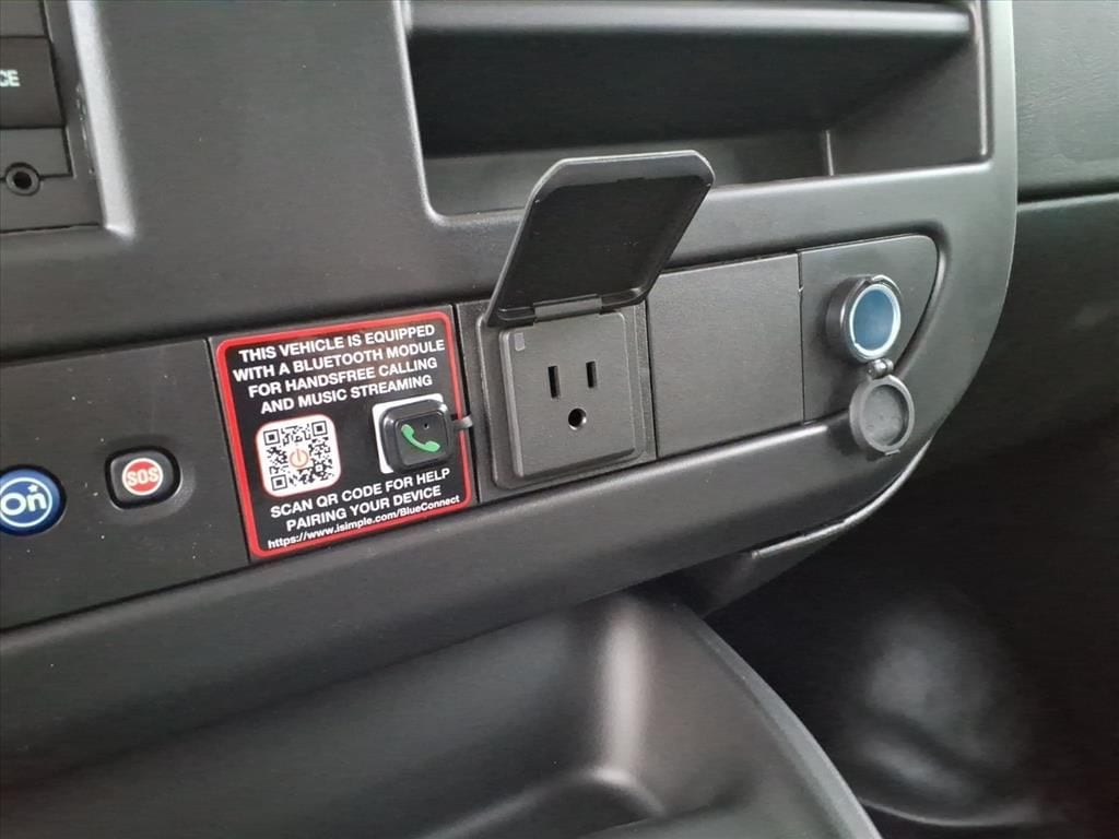 2025 Chevrolet Express Cargo Work Van - Photo 20