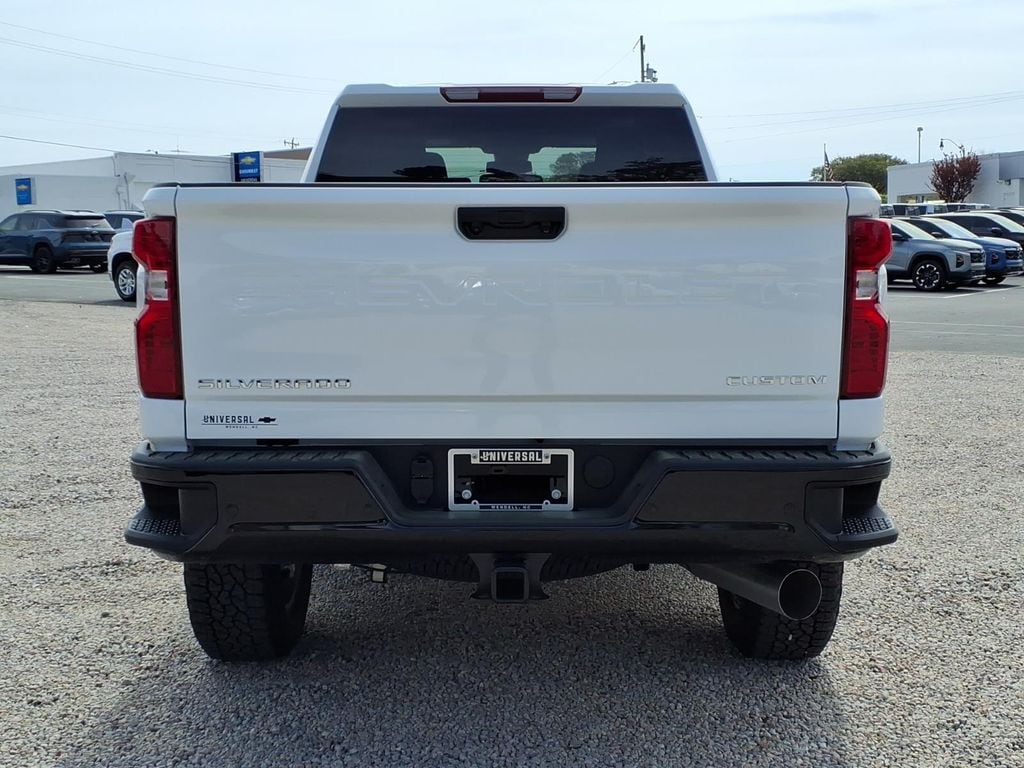 2026 Chevrolet Silverado 2500 HD Custom - Photo 6
