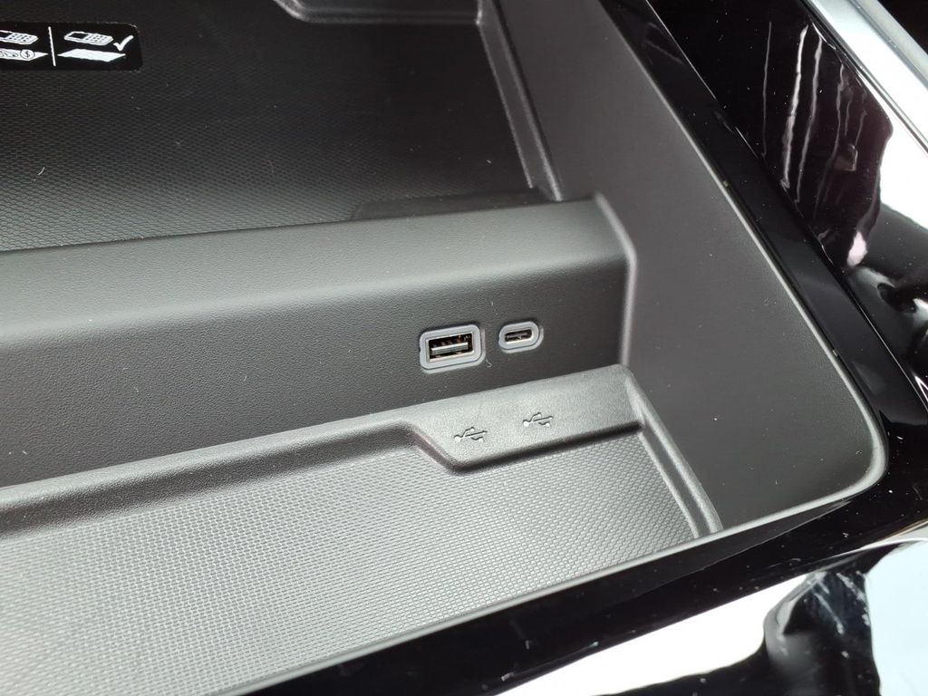 2026 Chevrolet Tahoe LT - Photo 27