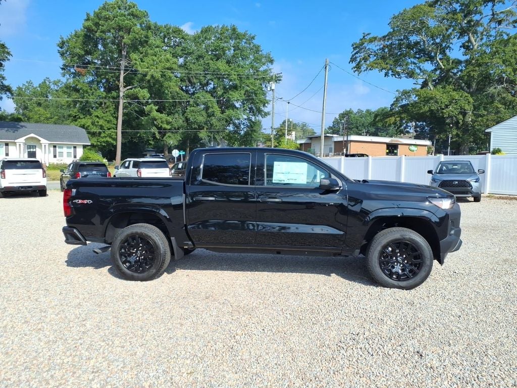 2026 Chevrolet Colorado Work Truck - Photo 11