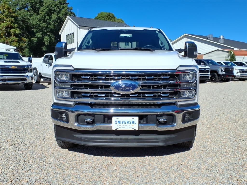 2024 Ford F-250 Lariat photo 2