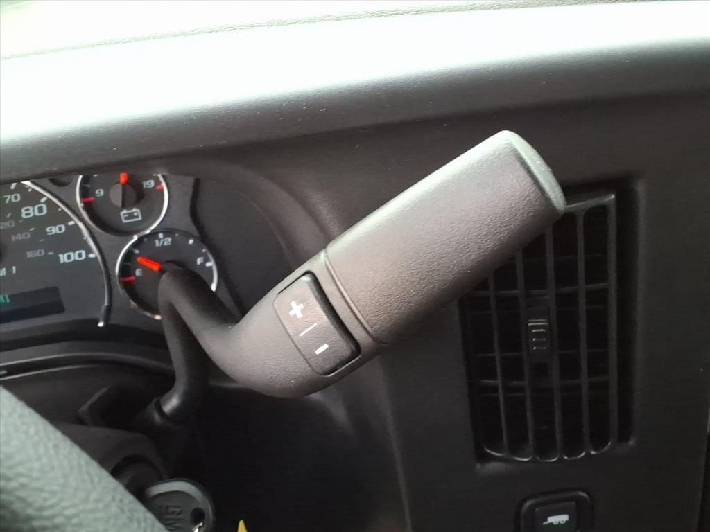 2025 Chevrolet Express Cargo Work Van - Photo 28