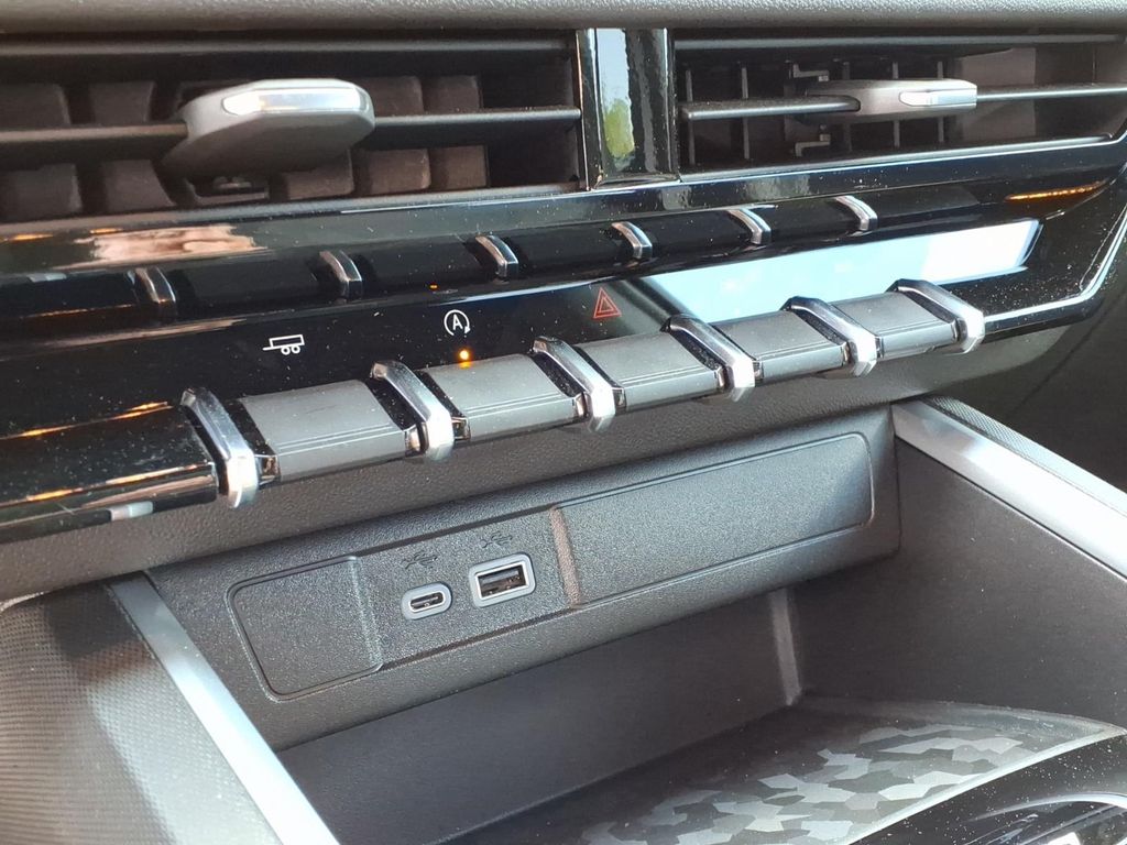 2026 Chevrolet Colorado Work Truck - Photo 15