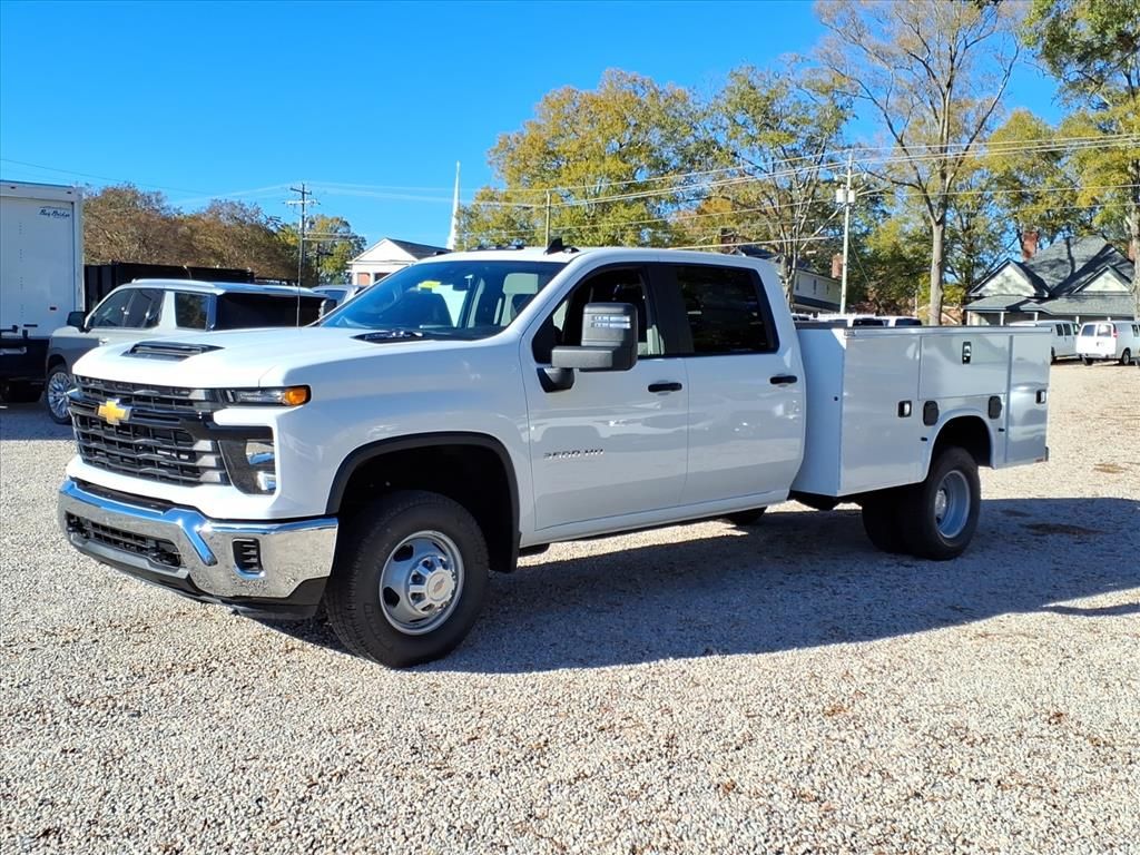2026 Chevrolet Silverado 3500HD Work Truck photo 3