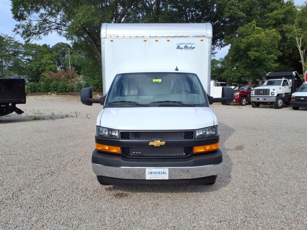 2025 Chevrolet Express 3500 Cutaway Van photo 2