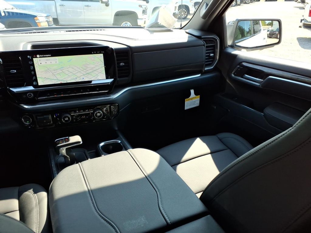 2026 Chevrolet Silverado 1500 LTZ - Photo 18