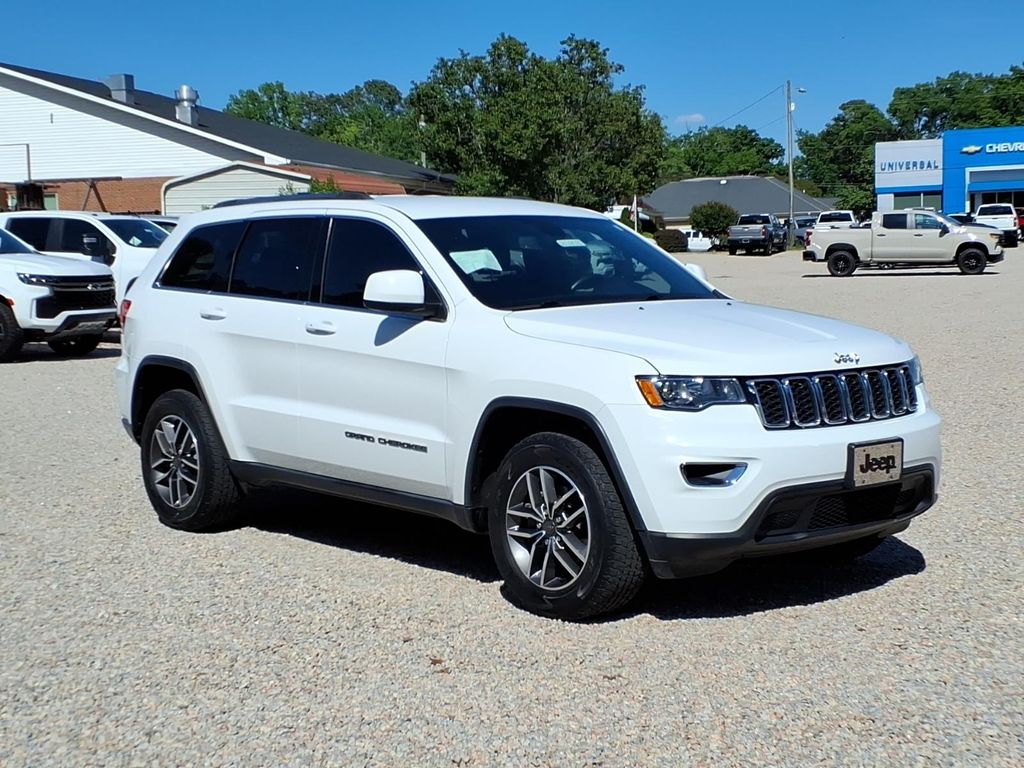 2019 Jeep Grand Cherokee Laredo E 4WD's photo