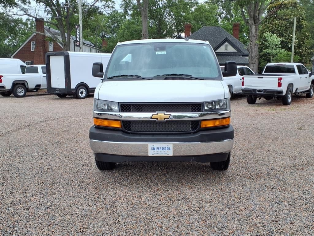 Used 2024 Chevrolet Express Passenger LT with VIN 1GAZGPFP0R1263590 for sale in Wendell, NC