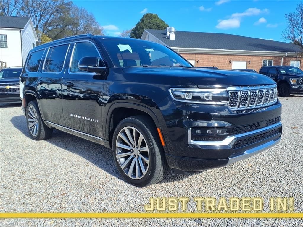 2022 Jeep Grand Wagoneer Series II's photo