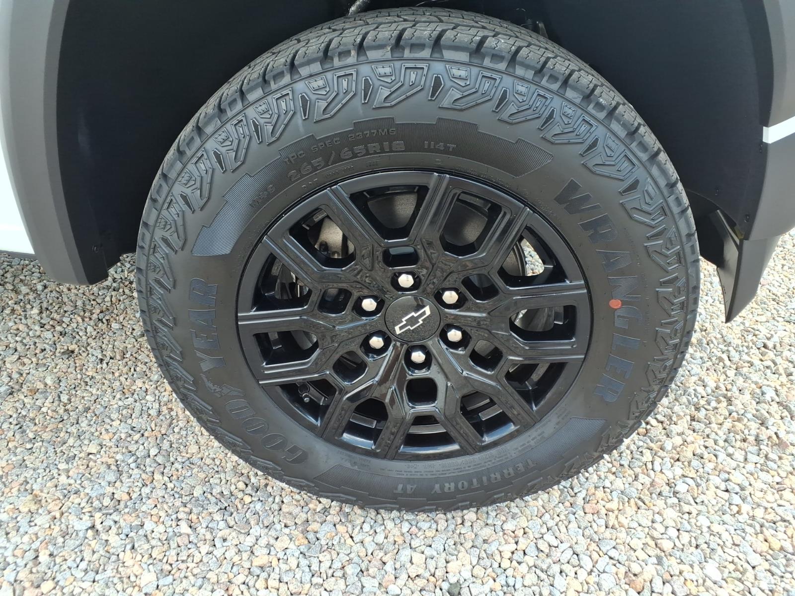 2026 Chevrolet Colorado Trail Boss - Photo 13