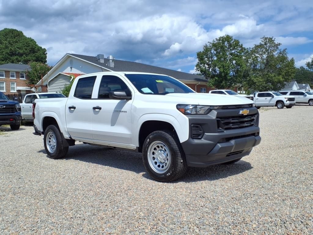 2026 Chevrolet Colorado Work Truck's photo