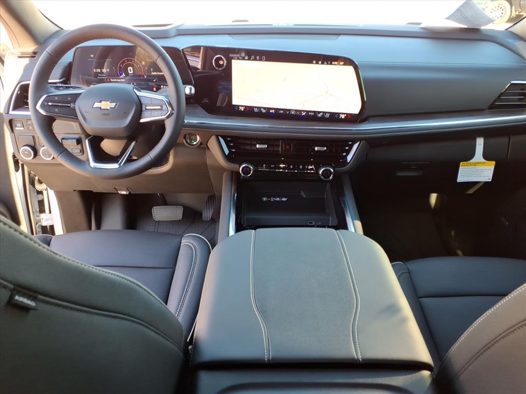 2026 Chevrolet Suburban Premier - Photo 14