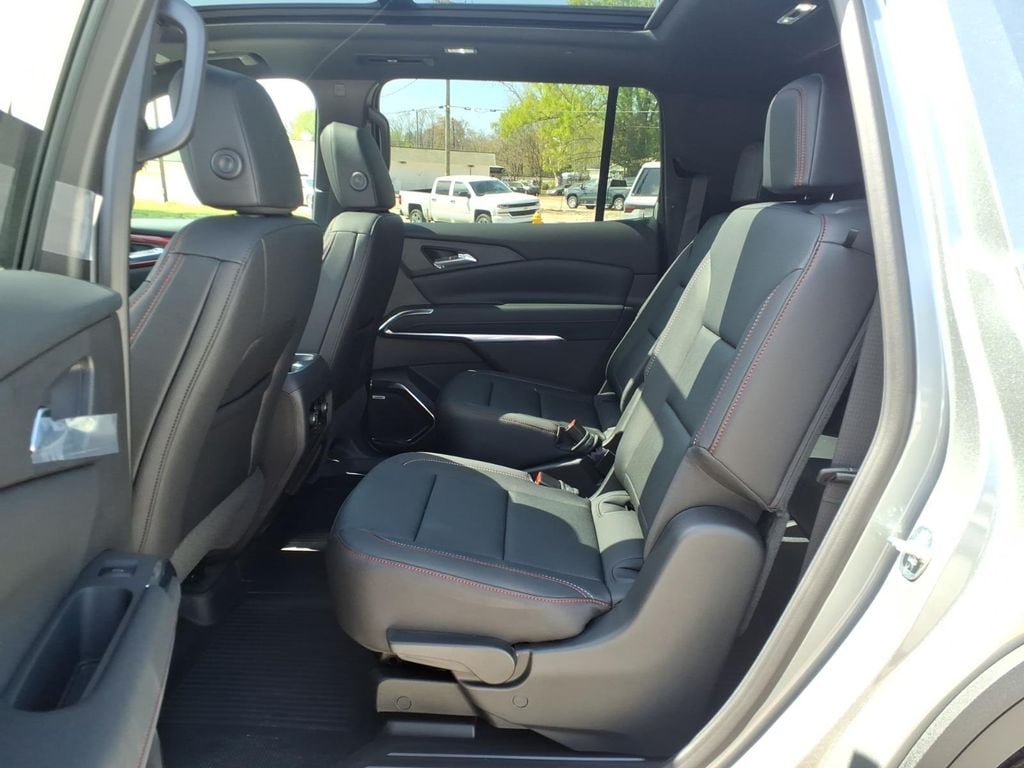 2026 Chevrolet Traverse Z71 - Photo 13