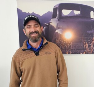Staff member DREW JOHNSON from 8b1ab7205609