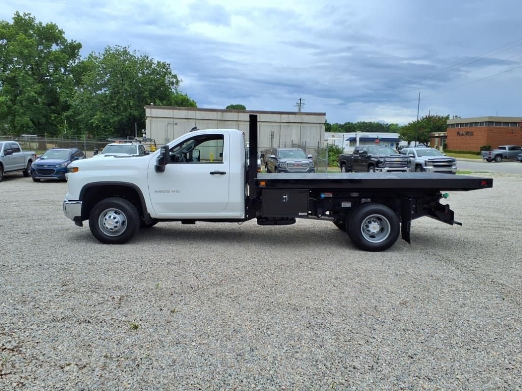 New 2025 Chevrolet Silverado 3500 HD Chassis Cab Work Truck Truck