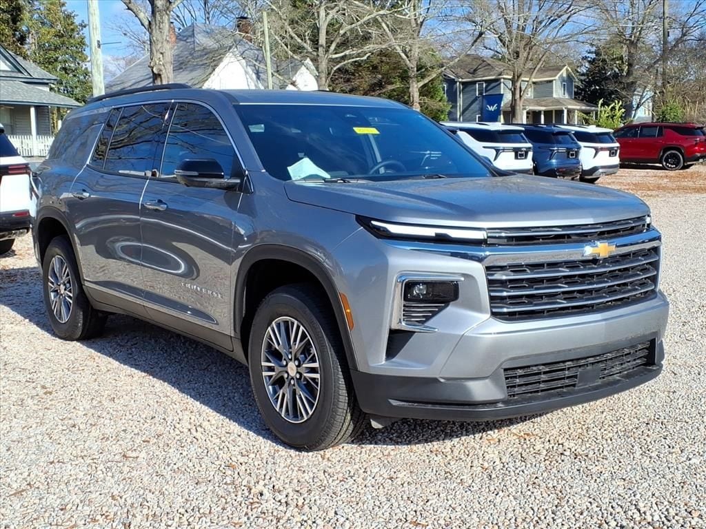 2026 Chevrolet Traverse LT's photo