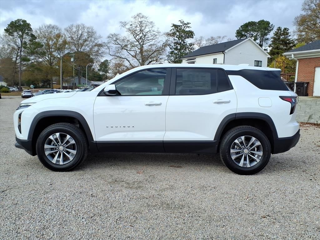 2026 Chevrolet Equinox LT photo 4