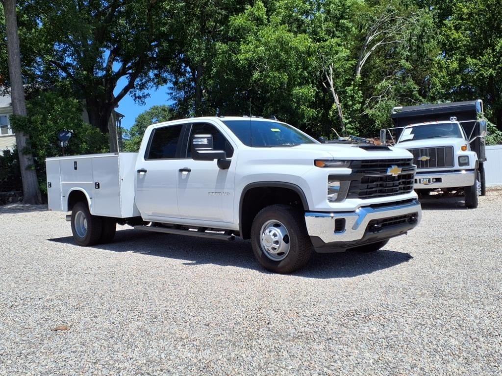 New 2025 Chevrolet Silverado 3500 HD Chassis Cab Work Truck Truck